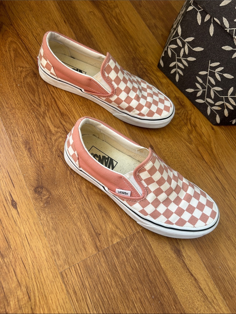 Vans Checkerboard Slip-On Sneakers - Pink/White - Size 8 - Picture 5 of 6